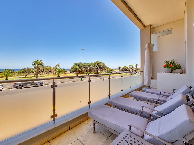 To Let 3 Bedroom Property for Rent in Mouille Point Western Cape
